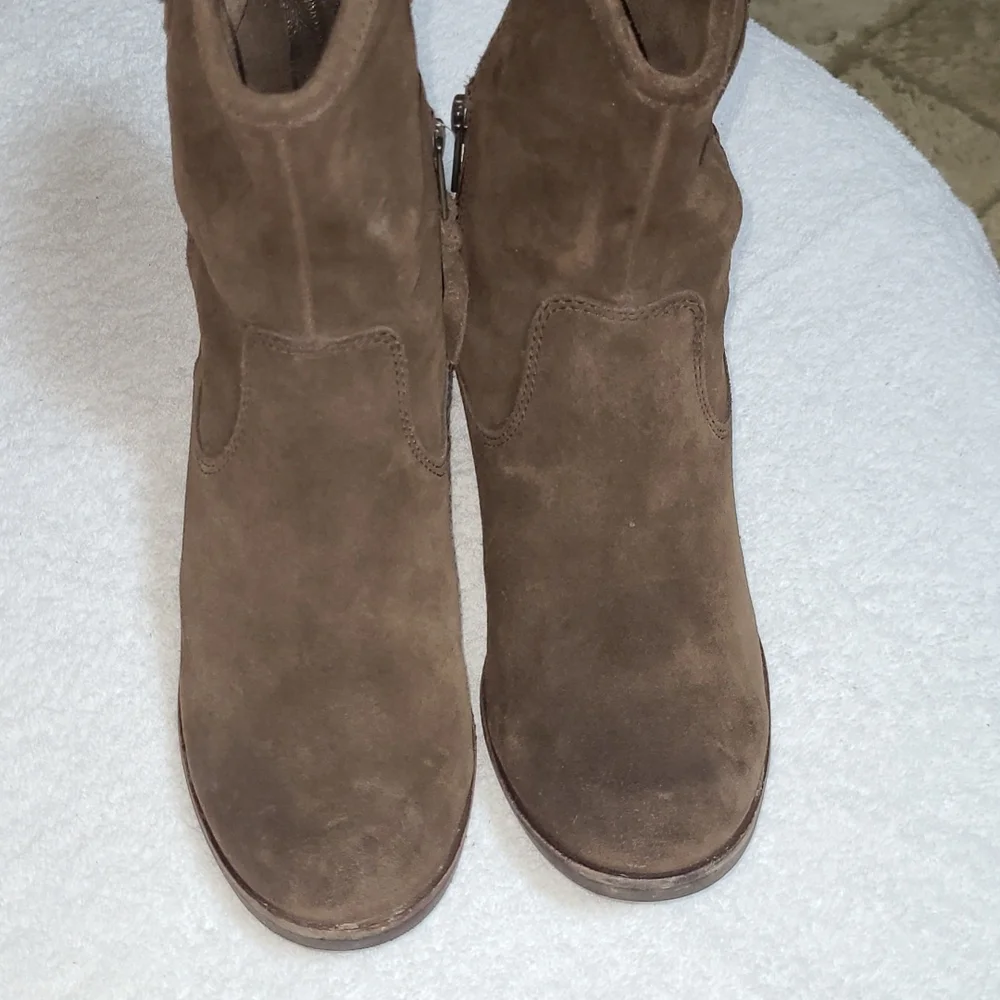 UGG Briar  Suede Zip Up Ankle Boots Size 6 Women's - Picture 4 of 10